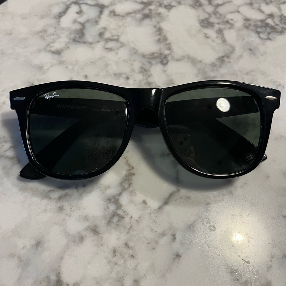 Ray-Ban Black Sunglasses